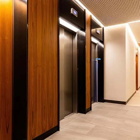 Sienna 65 Premium Apartment With Parking In Warsaw By Renters Prestige Exterior photo