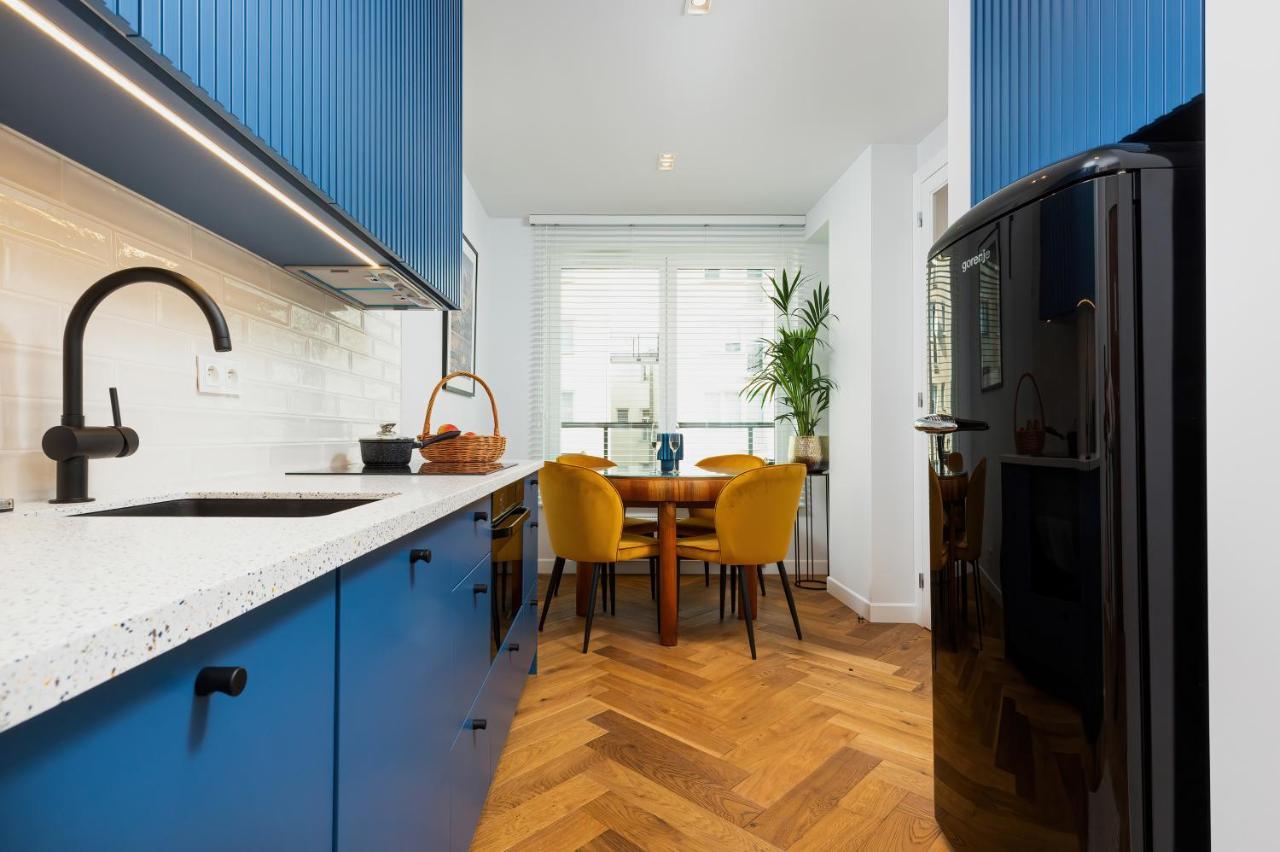 Sienna 65 Premium With Parking In By Renters Prestige Apartment Warsaw